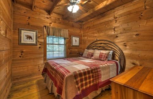 Copperhill House | Snug and Cozy Cabin Rental with a Hot Tub near Copperhill for a Relaxing Vacation in Tennessee