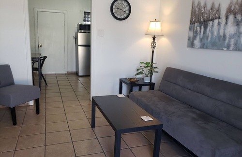 Biggs Field Apartment | Snug Apartment