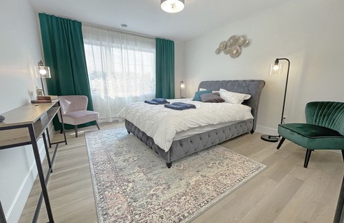 Dieppe House | Soak, Play & Indulge: Smart Home Retreat