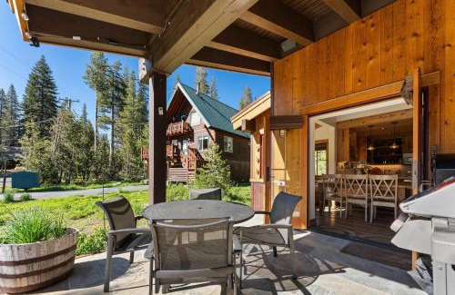 Serene Lakes House | Soda Springs 3BR Ski and Lake Retreat