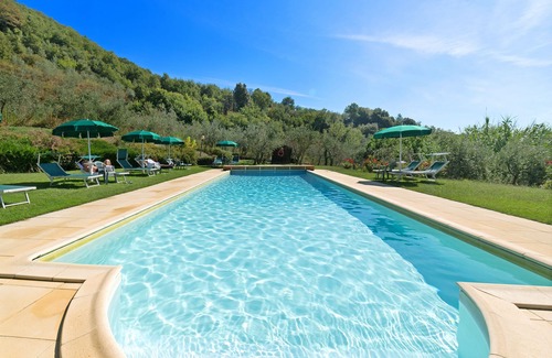 Loro Ciuffenna Apartment | "Soffitta" farmhouse apt, swim pool, pvt garden, stunning view, very peaceful