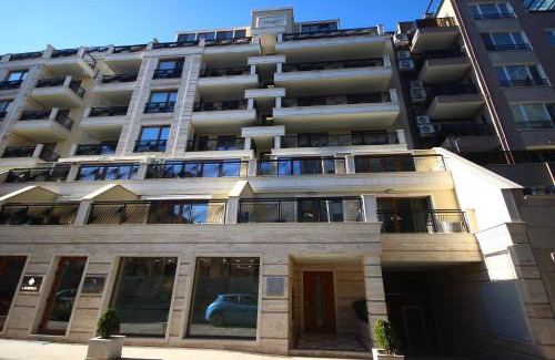 Sofia City Center Apartment | SOFIA CENTRAL LUXURY APARTMENT "2B" with parking