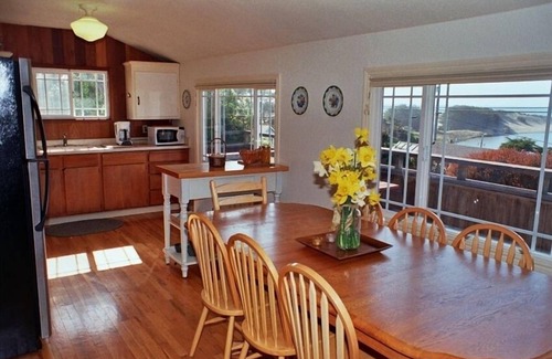 Salmon Creek House | Sojourn by the Sea at Salmon Creek Beach