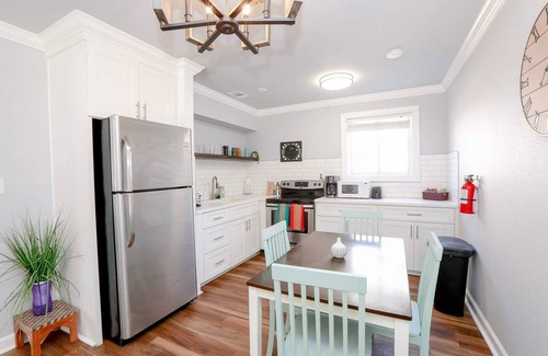 Willoughby Spit Apartment | Sojourn Sea Suite 2 BR 2 BA at Beach Cottages