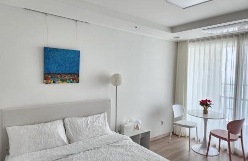 Sokcho Apartment | Sokcho Summitbay 1701 "Ocean View"