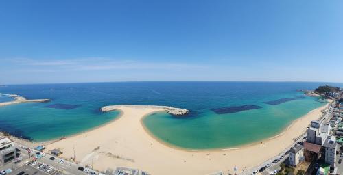 Sokcho Apartment | Sokcho Summitbay 1701 "Ocean View"