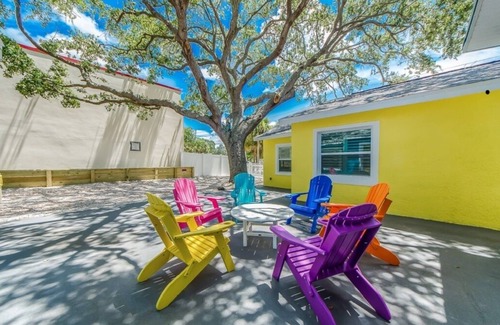 Independence Square Cottage | SOL Cottage, Best Experience in IRB, new AC, totally remodeled, free parking