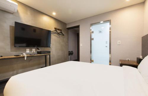 Busanjin Hotel | SoL Hotel