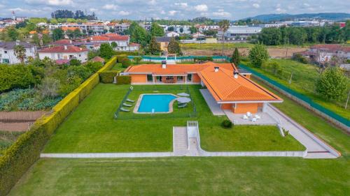 Portela House | Solar de Prado River Front