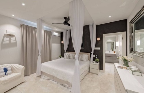 Reeds Bay House | Solaris Beach House by The Villa Life