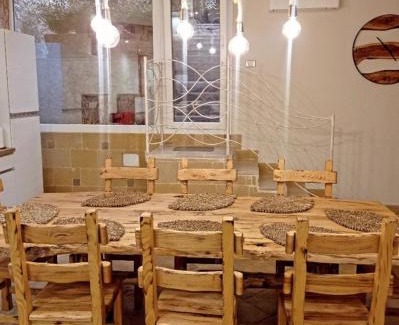 Neviano Apartment | SOLE e LUNA - JACUZZI e RELAX