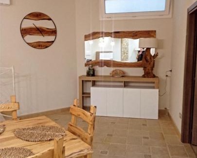 Neviano Apartment | SOLE e LUNA - JACUZZI e RELAX