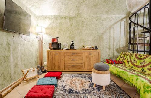 Casale Monferrato Apartment | Solo per oggi! Zen House nel Centro con Free Parking e Check-In 24 7 - Vicino alla Stazione del Treno e dei Bus - Con Netflix & DisneyPlus