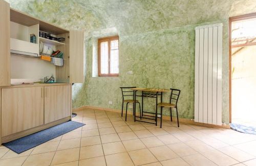 Casale Monferrato Apartment | Solo per oggi! Zen House nel Centro con Free Parking e Check-In 24 7 - Vicino alla Stazione del Treno e dei Bus - Con Netflix & DisneyPlus