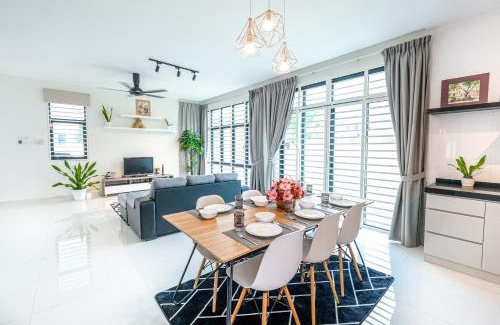 Batu Ferringhi Villa | Solok Sungai Emas By Plush
