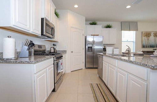 Loughman Resort | SOLTERRA RESORT 6045BO - 5BEDROOMS - 12 PEOPLE - JACUZZI - CLOSE DISNEY - BRAND NEW
