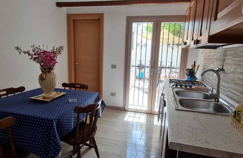 Santa Maria al Bagno House | Solution with private garden 150m from the beach.