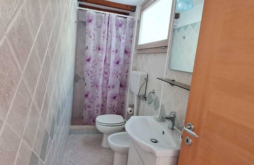 Santa Maria al Bagno House | Solution with private garden 150m from the beach.