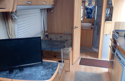 Frankton House | something different