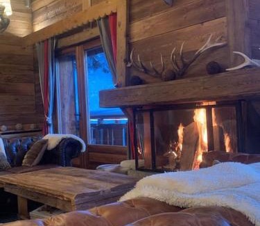 Megeve Ski Chalet | SOMPTUEUX CHALET BARON MEGEVE VUE.Jaccuzi.4 mn a pied au centre