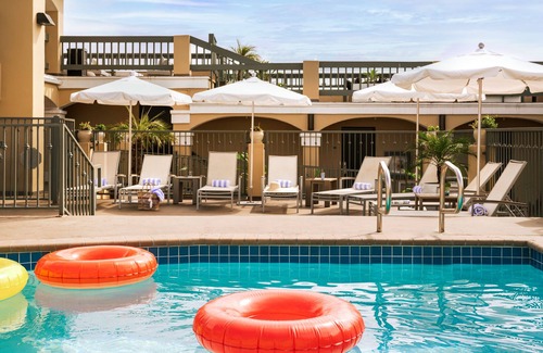 Laguna Beach Apartment | Sonder La Ensenada | King Room