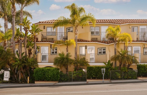 Laguna Beach Apartment | Sonder La Ensenada | King Room