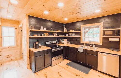 South Bloomingville Cabin | Sonder Ridge Secluded Cabin in Hocking Hills