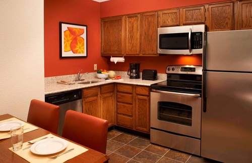 Waukegan Hotel | Sonesta ES Suites Chicago Waukegan Gurnee
