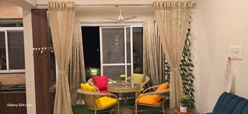 Igatpuri Apartment | Soni & Avi Home