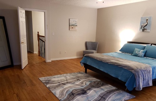 Grapevine House | Sonnet Shores: Community Pool! 3 bathrooms! By the Lake in N Grapevine!