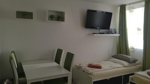 Hoehenberg Apartment | Sonniges Modernes Appartement Höhenberg