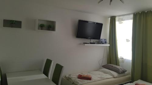Hoehenberg Apartment | Sonniges Modernes Appartement Höhenberg