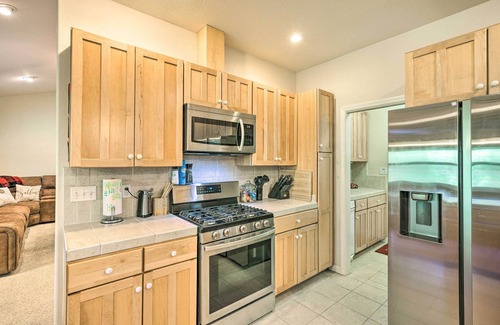 Phoenix Lake-Cedar Ridge House | Sonora Home w/Pool Table, Grill & 2 Balconies