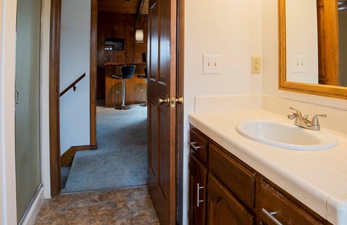 Phoenix Lake-Cedar Ridge House | Sonora Splendor – Stately 3 BDR on Secluded Lot w/Sauna, Pool Table & More!