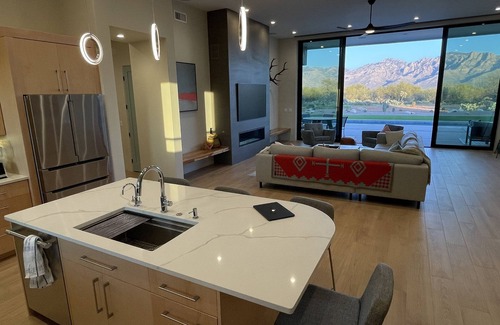 Tortolita House | Sonoran Sanctuary with Amazing Hot Tub!