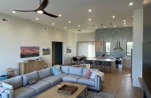 Tortolita House | Sonoran Sanctuary with Amazing Hot Tub!