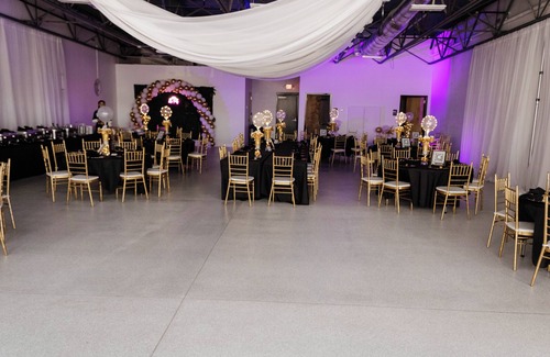 Dallas House | Soothing Event Space with WiFi in vibrant Dallas, Ga