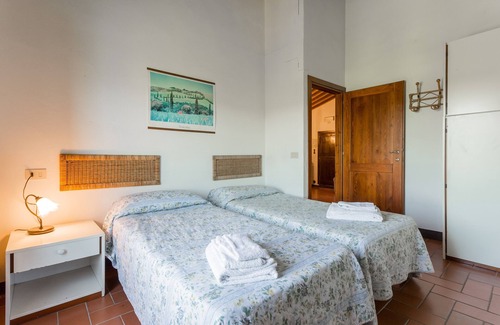 Montepulciano Other | Soothing farmhouse with WiFi in Toscana