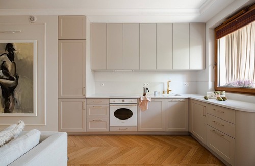 Mokotow Apartment | Sophisticated apartment in Old Mokotow district