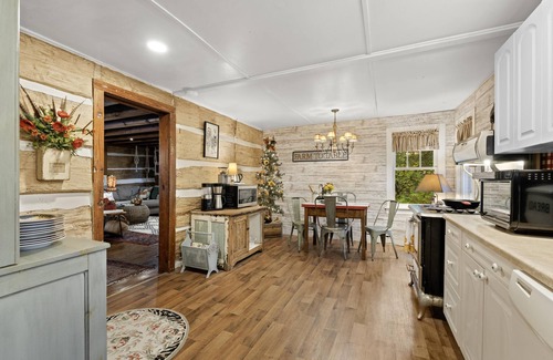 Nashville Cabin | Sophisticated Country Cabin