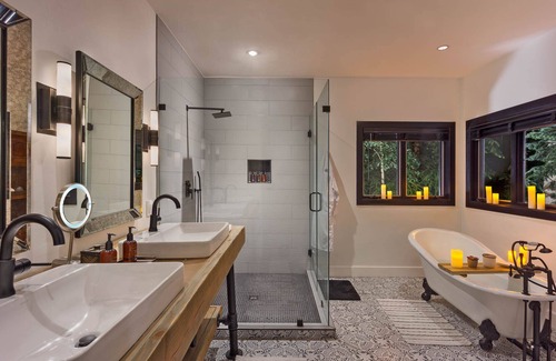 Highland Meadows House | Sophisticated + Hot Tub + Close to Skiing - Chalet Inverness