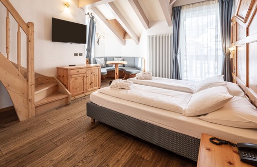 Campitello di Fassa Hotel | Soreghes