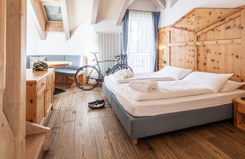 Campitello di Fassa Hotel | Soreghes