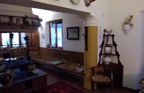 Priuso House | Sot la Cleva