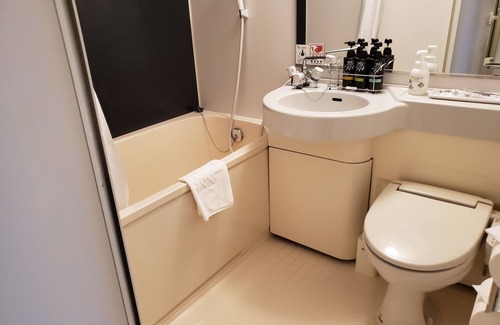 Totsuka Hotel | Sotetsu Fresa Inn Yokohama Totsuka