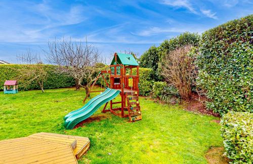 West End House | Sound Design