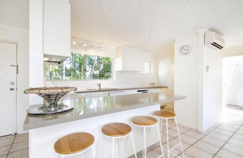 Noosa Heads Apartment | Soundhaven 2 Steps to Hastings St