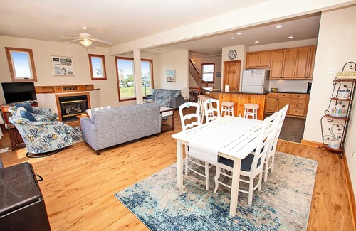 Tuckahoe House | Soundside, Community Pool and water views! N5, Duck Duck Goose