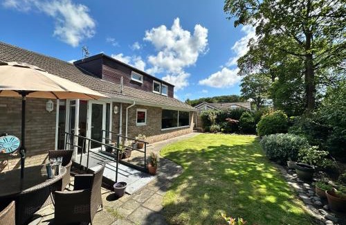 Lytham St. Anne's House | 'Sounion' - Fabulous, spacious modern house with large private garden in Leafy Lytham