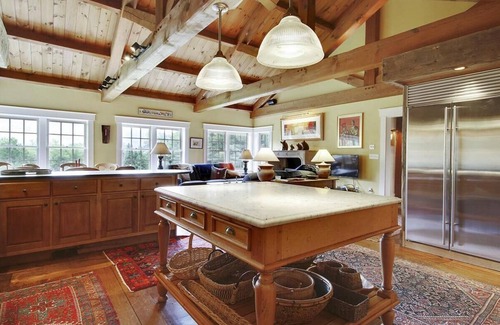 Stowe Hollow House | Soupcon: 4 br, fireplaces, game room, sauna, hot tub, views!